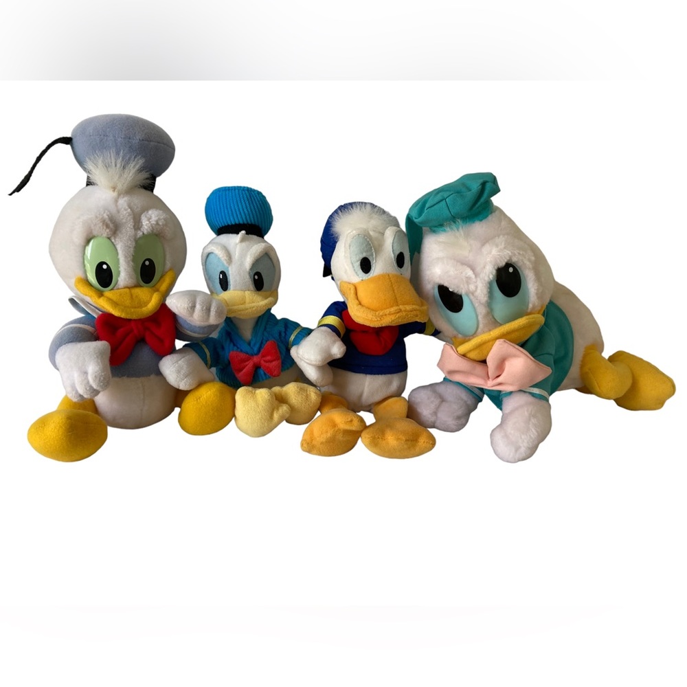 Lot of 4 - Donald Duck Plush Vintage 1984 Recent Disney World Disneyland.